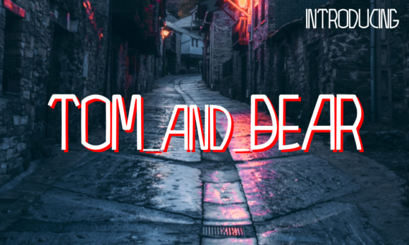 Tom and Bear: A Distinctive Display Font for Editors